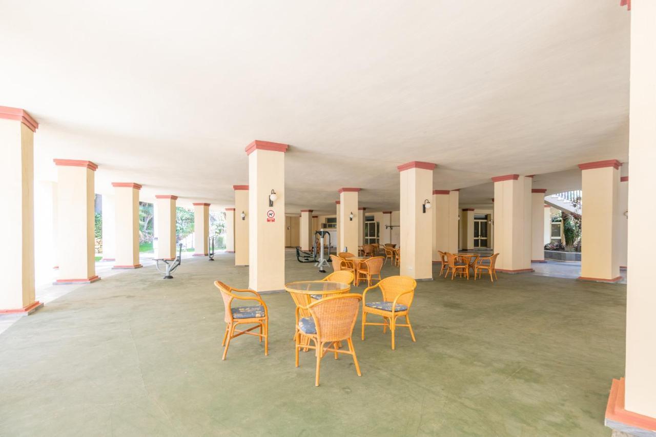 Soek La Romana Seafront Marbella Luaran gambar