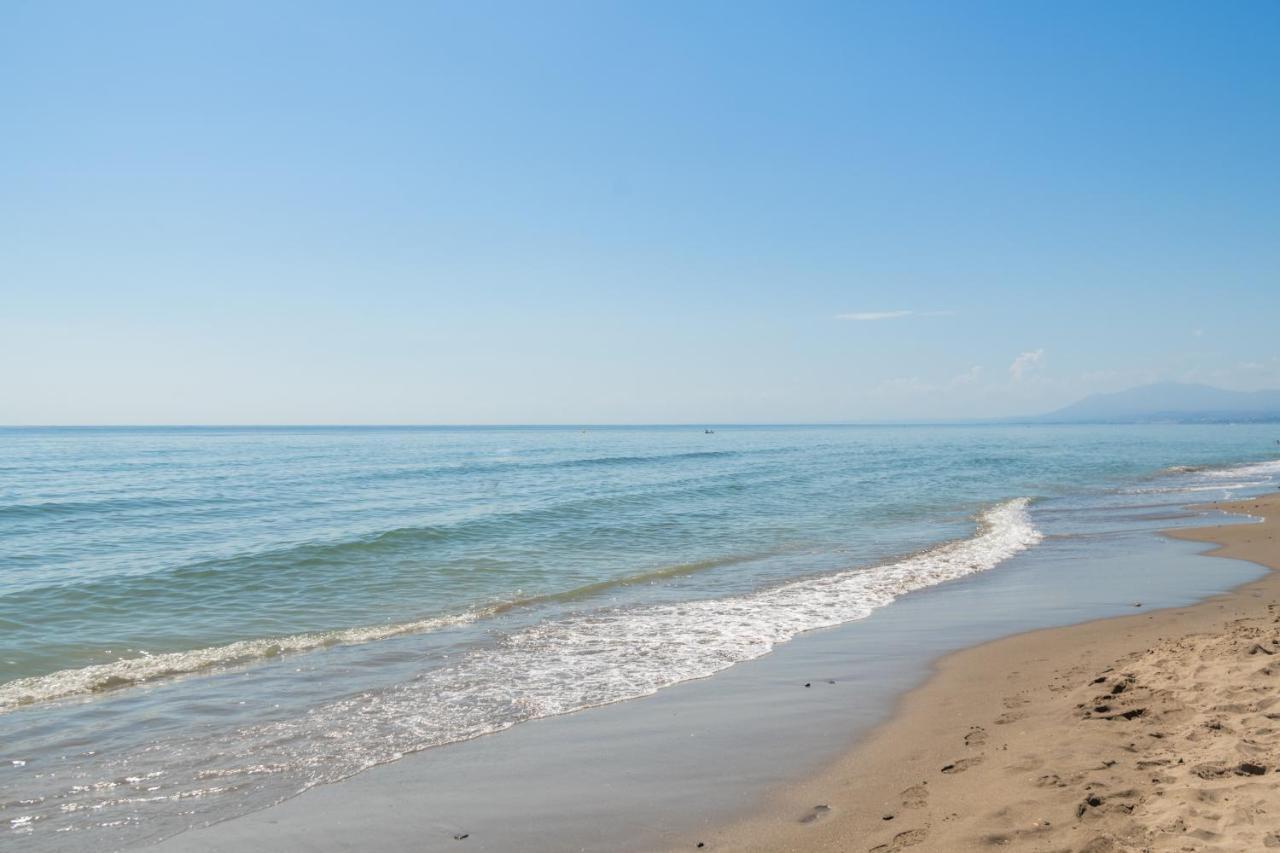 Soek La Romana Seafront Marbella Luaran gambar